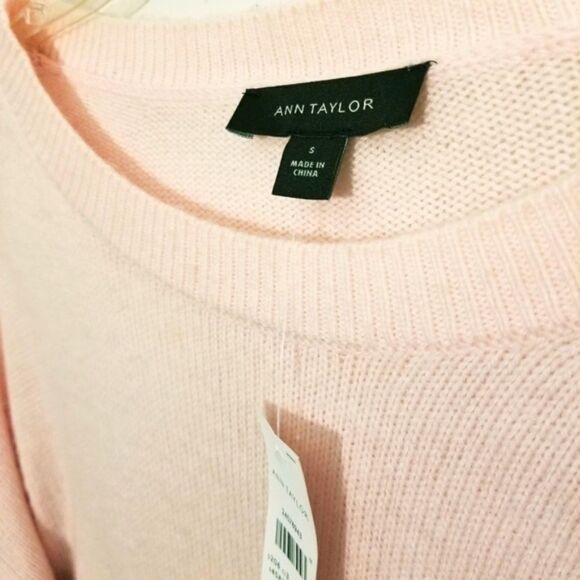 ANN TAYLOR Pink Flounce Sleeve  Wool Blend Sweater Size Small NWT - Picture 4 of 5